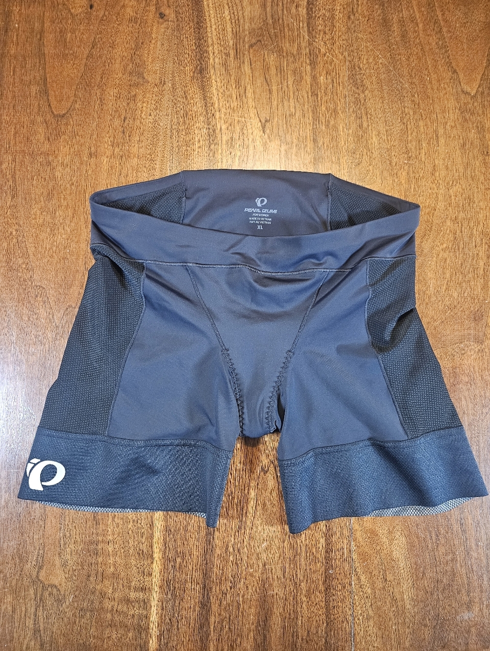 Pearl Izumi Women’s Padded Cycling Shorts Black Performance Bike Shorts Size XL